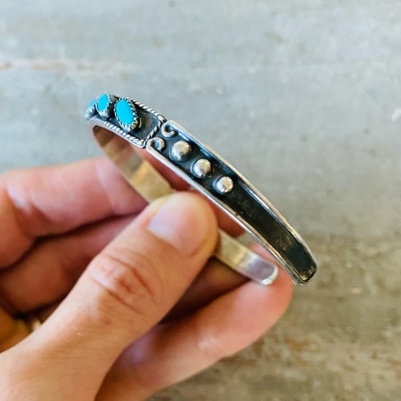 ♥️ Native American ♥️ Vintage Sterling Silver & Turquoise Stacker Cuff - Picture 5 of 16